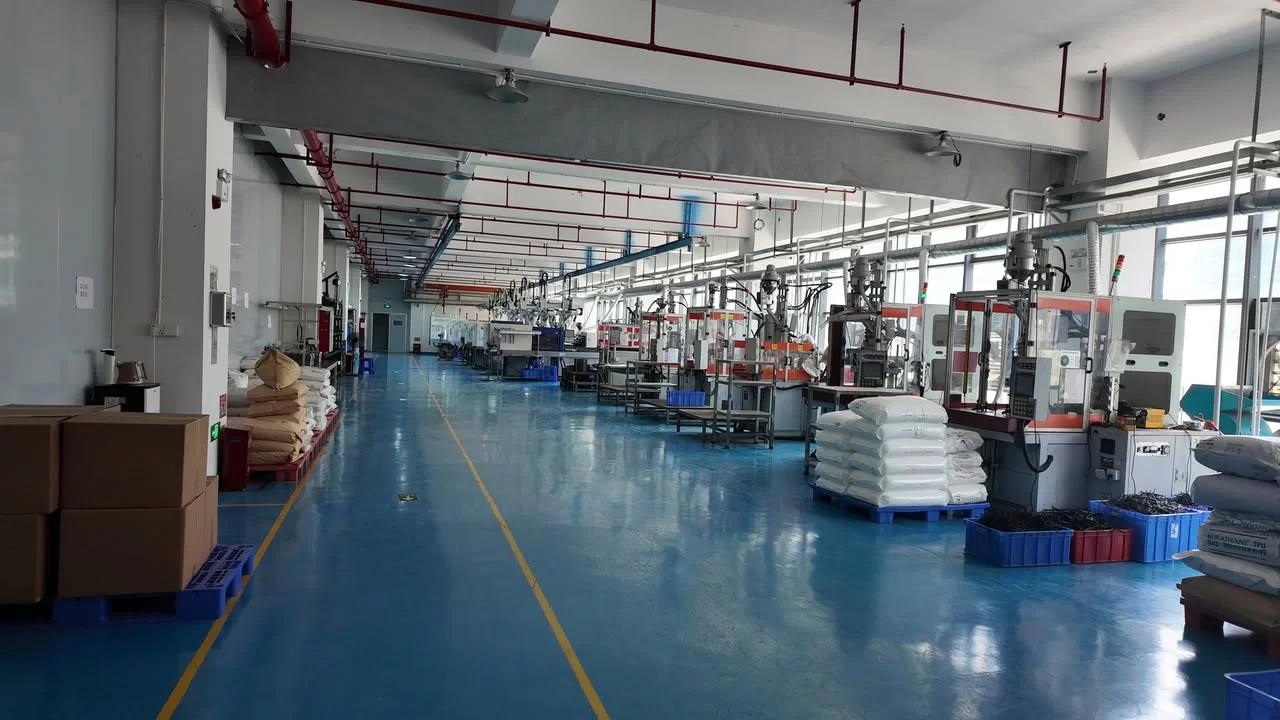 A reliable supplier is not only about products — it is also about production environment and stable cooperation.